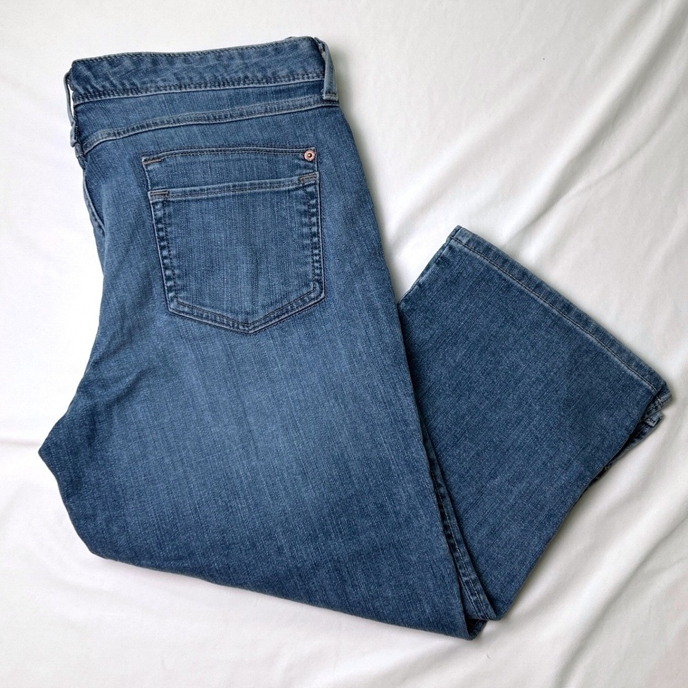 Eddie Bauer Women Mid Rise Novelty 5-Pocket Capri Jeans Size 14 Blue Medium Wash
